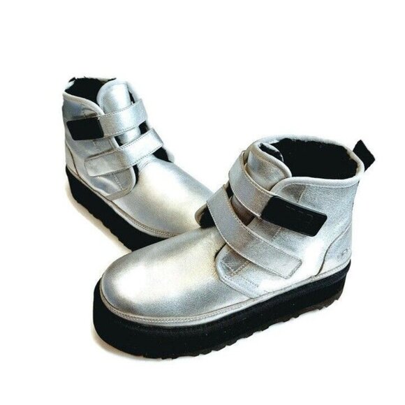 UGG Neumel Platform Leather Chukka Boots Womens Sz 5 Big Kids 4 Silver Metallic - Picture 4 of 8